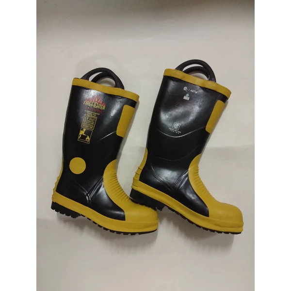 Sepatu Safety Fireman Boot Harvik